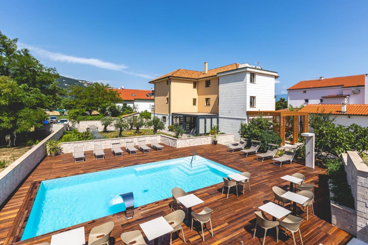 Hotel Vila Iris Baska 2 Exterior foto